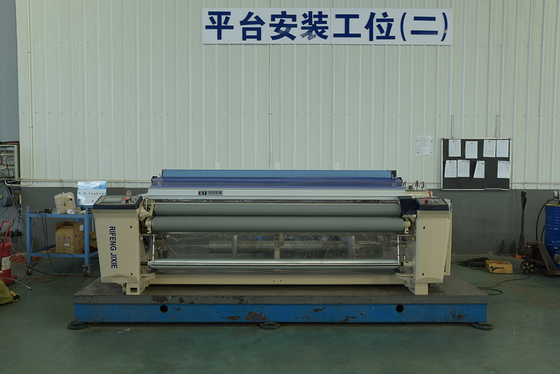 1000 RPM Máy dệt dobby điện tử Máy dệt tia nước 3.6m Máy dệt sợi cong