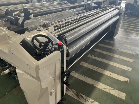 Máy dệt tia nước có độ cứng cao tốc độ cao với tấm phủ cam