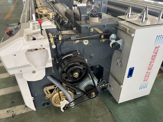 Tốc độ 1000 vòng / phút Máy móc không dệt Sợi vải xoắn Máy phun nước Máy dệt