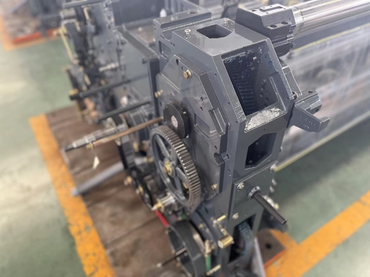 Máy dệt địa kỹ thuật PP PE Máy dệt Máy dệt kim tốc độ 1000 RPM Vòi phun đôi Máy dệt tia nước