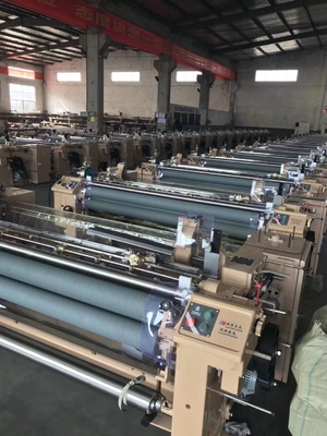 Máy dệt thoi dệt lụa bằng tia nước Trung Quốc đã qua sử dụng 190cm